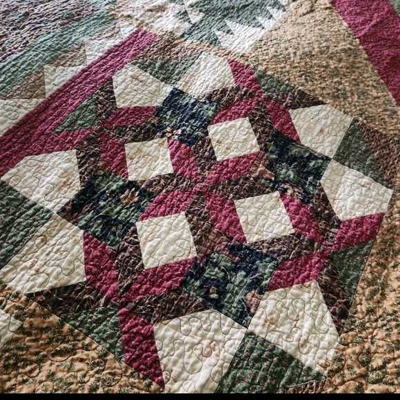 HANDMADE Patchwork Quilt Cal King Bear Claw Cabin Home Bedspread 90 x 108 - Picture 3 of 5